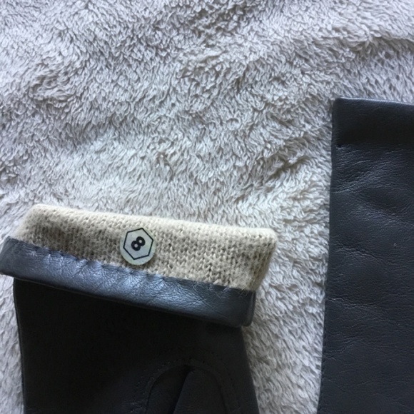 Nearly New Leather Gloves - Picture 4 of 4